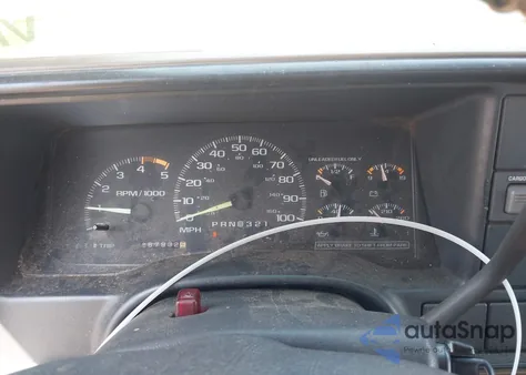 1995 Chevrolet Gmt-400 C2500 из США, поврежденный, VIN 2GCFC29K2S1167520